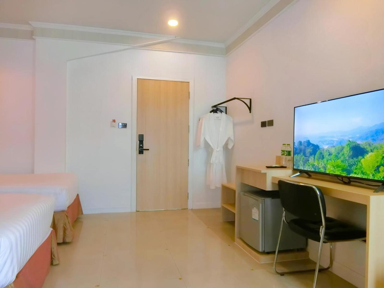 Sira Boutique Residence - Newly Renovated Patong Zewnętrze zdjęcie