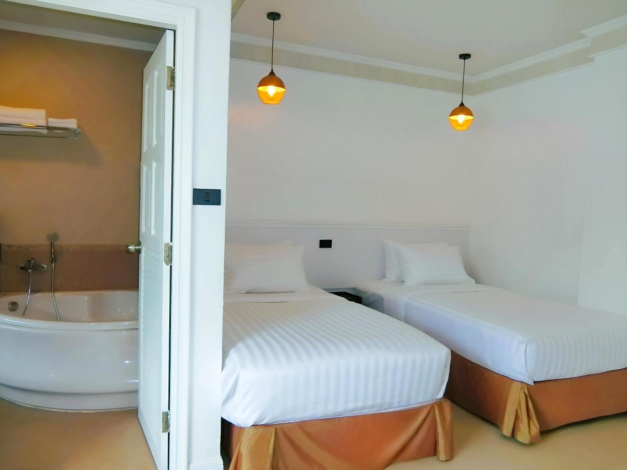 Sira Boutique Residence - Newly Renovated Patong Zewnętrze zdjęcie