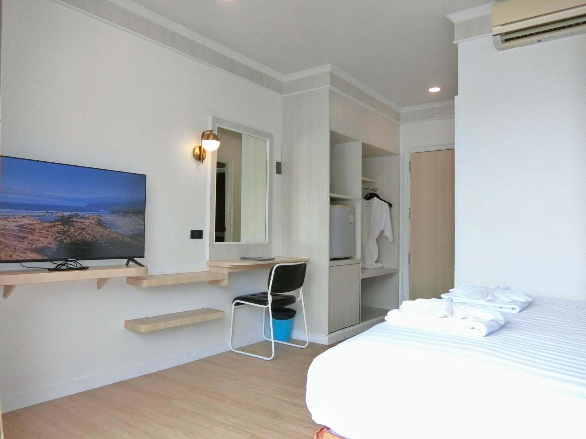 Sira Boutique Residence - Newly Renovated Patong Zewnętrze zdjęcie