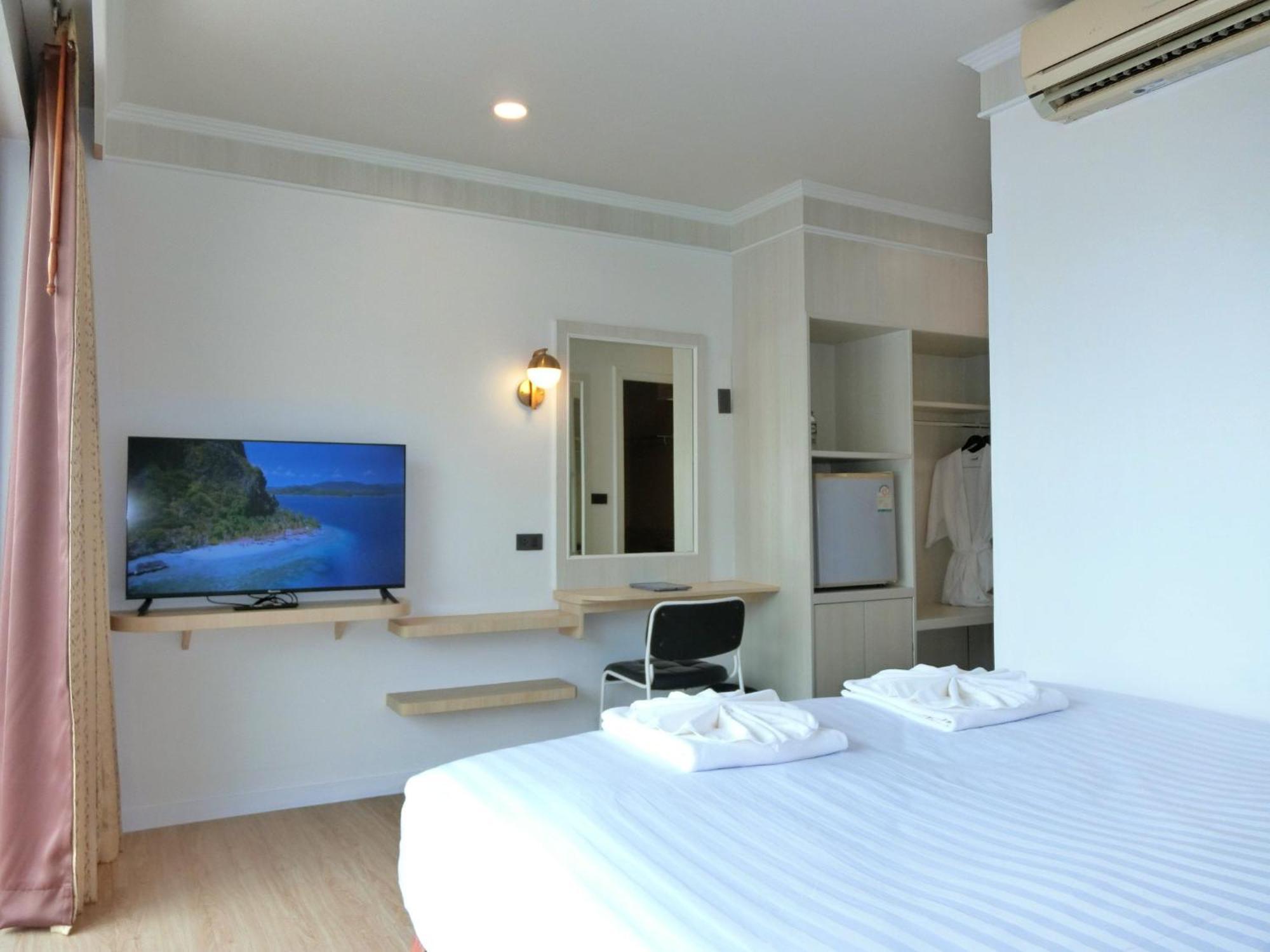 Sira Boutique Residence - Newly Renovated Patong Zewnętrze zdjęcie