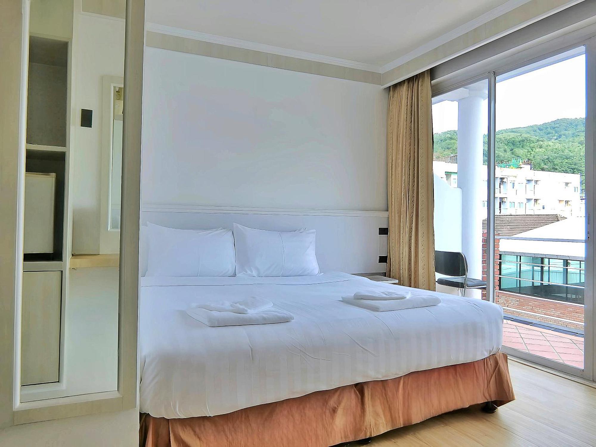 Sira Boutique Residence - Newly Renovated Patong Zewnętrze zdjęcie