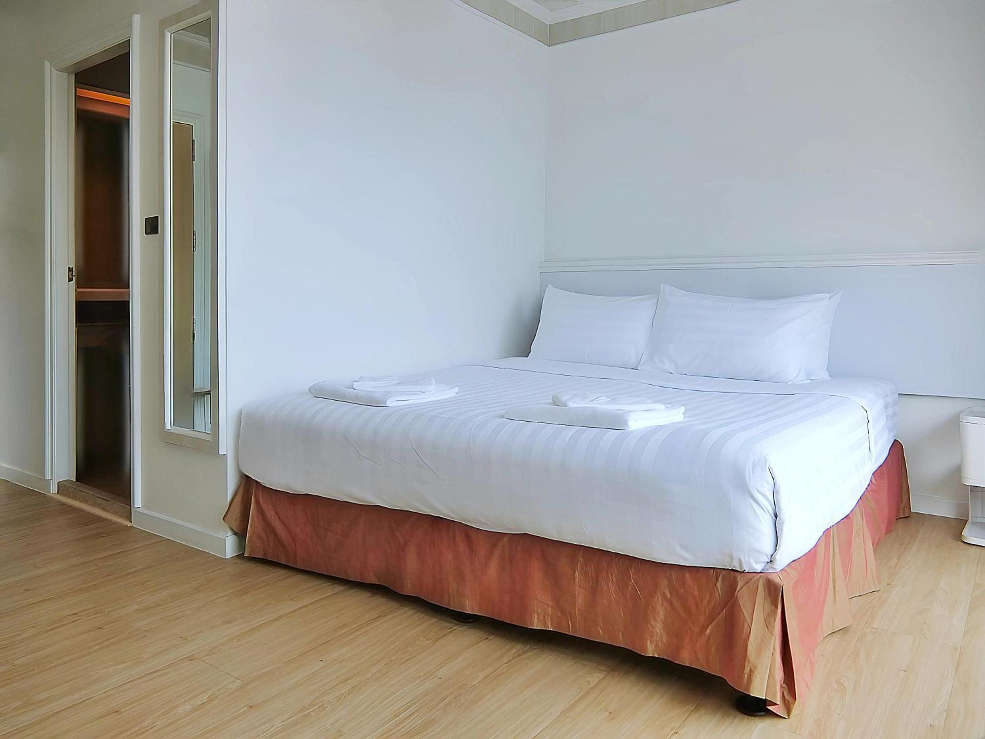 Sira Boutique Residence - Newly Renovated Patong Zewnętrze zdjęcie