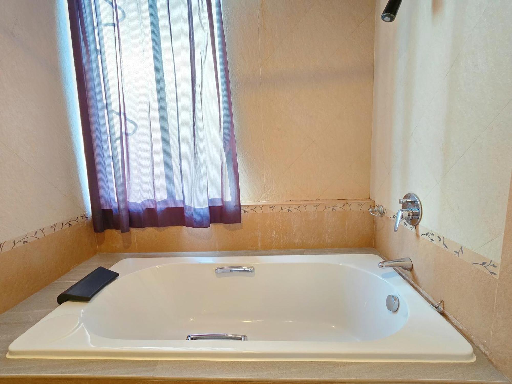 Sira Boutique Residence - Newly Renovated Patong Zewnętrze zdjęcie