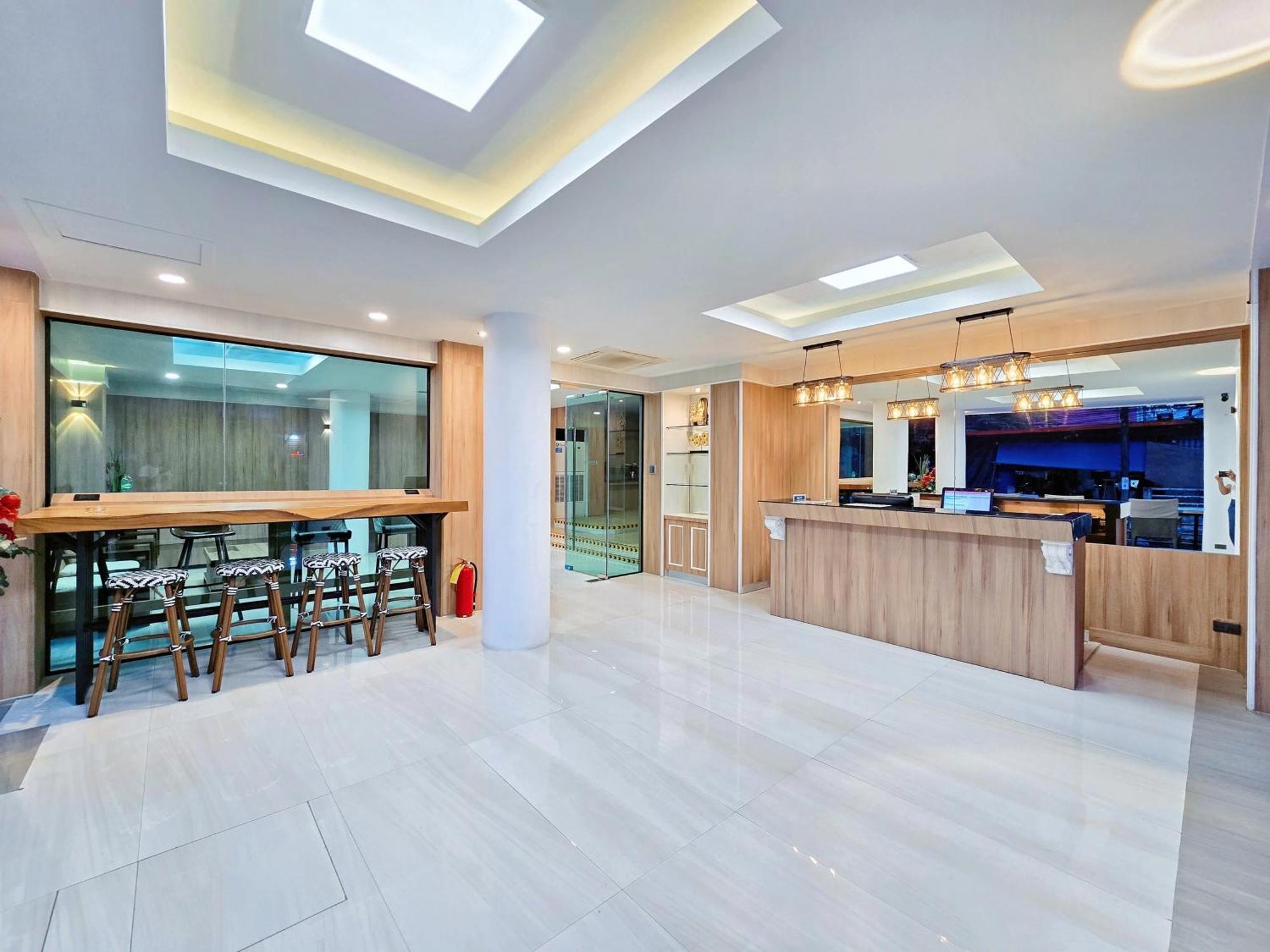 Sira Boutique Residence - Newly Renovated Patong Zewnętrze zdjęcie